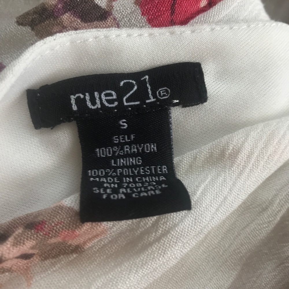Rue 21 Floral off the shoulder dress A108 - Picture 4 of 4